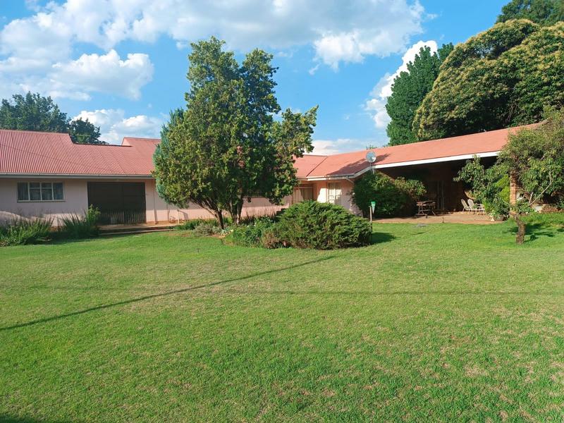 5 Bedroom Property for Sale in Parys Free State